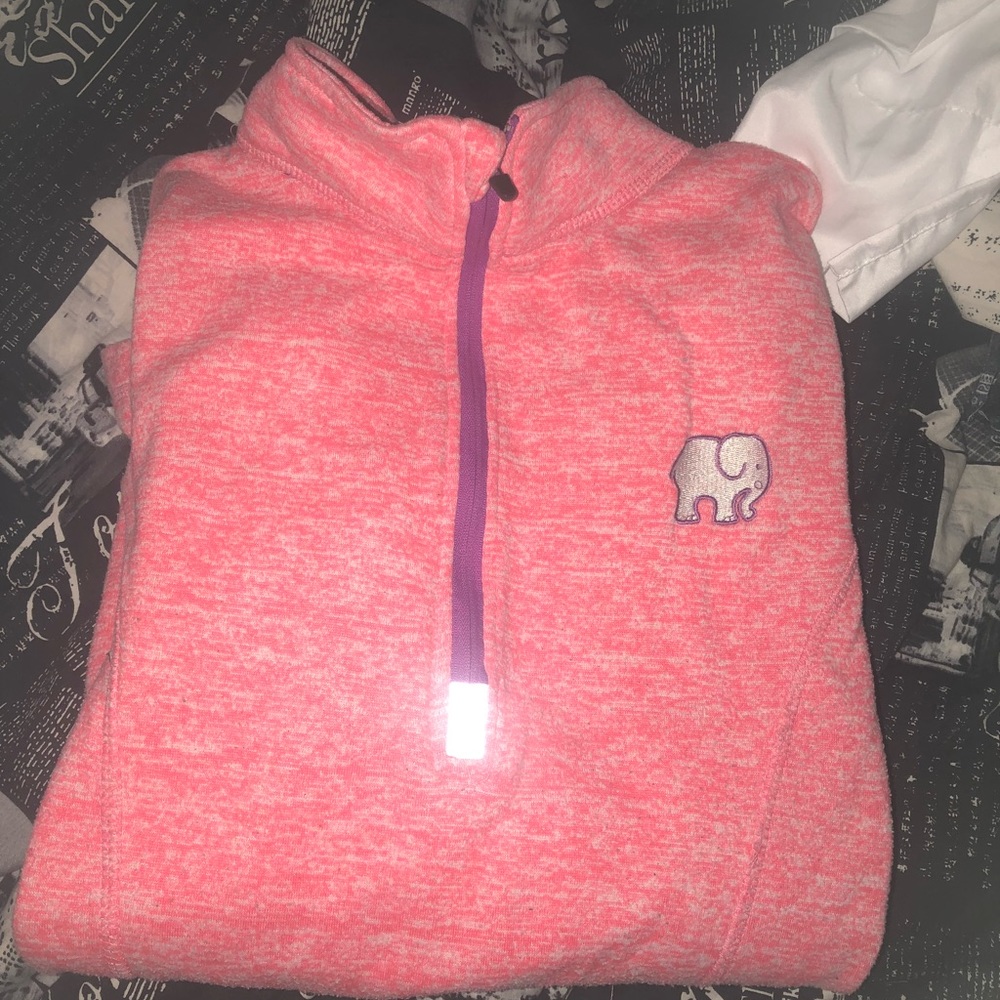 Ivory Ella pullover sweatshirt 🐘💗